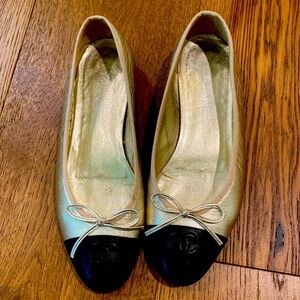 CHANEL BALLET FLATS
